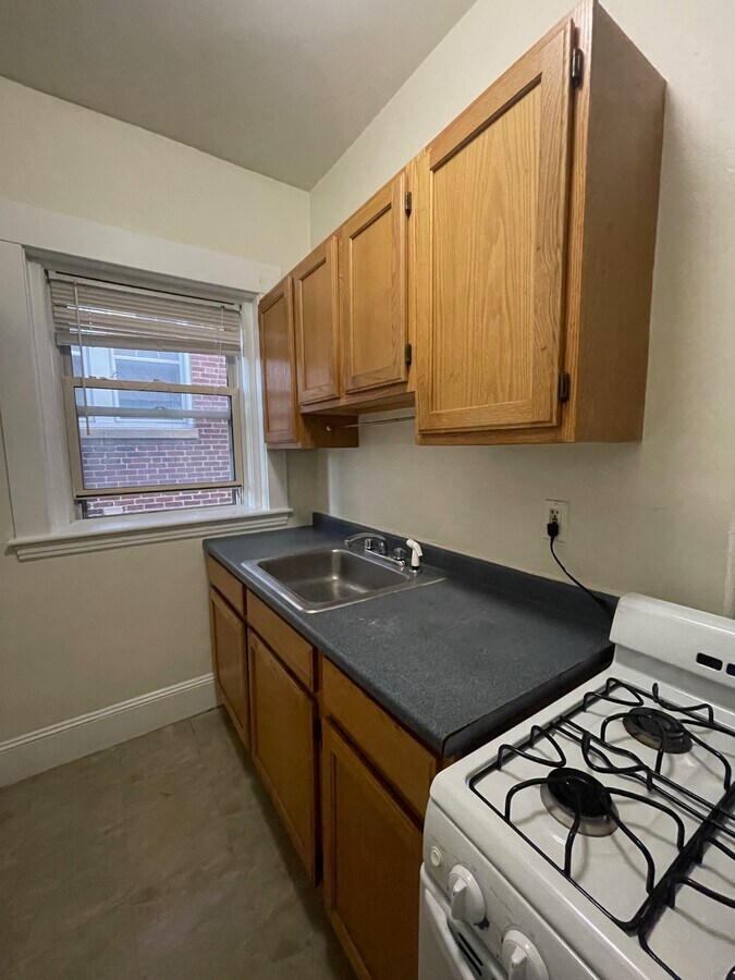 Photo - 36 Central St Unit 1