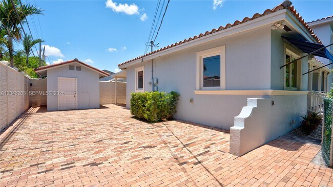 Photo - 500 SW 51st Ct