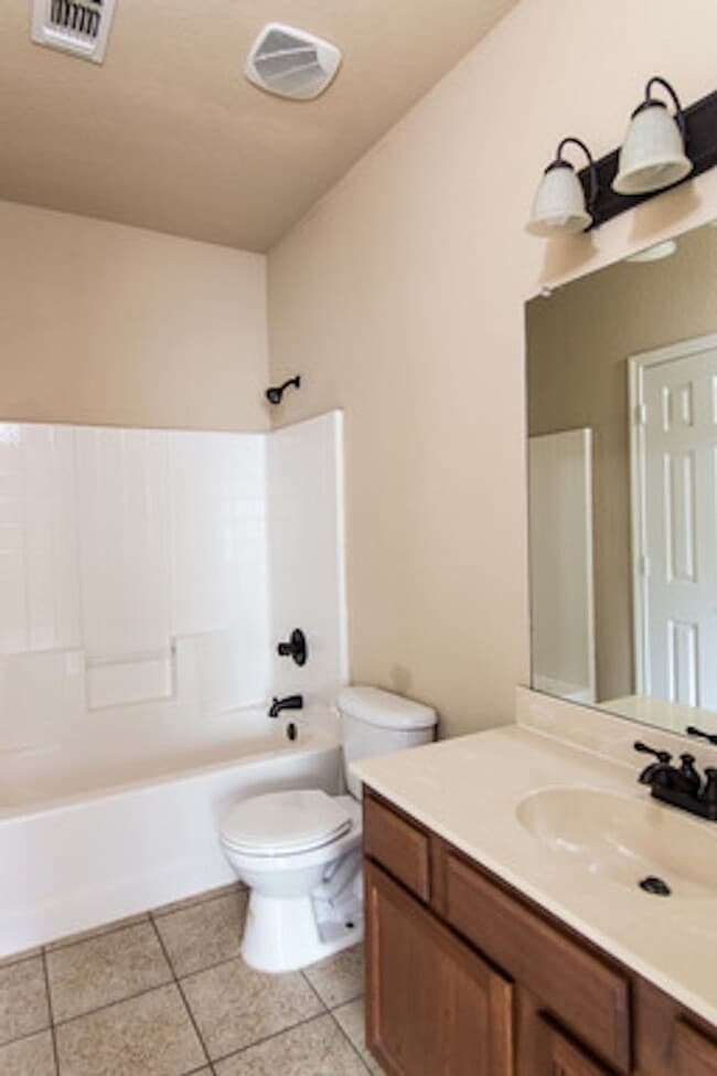 Photo - 1407 Piedmont Dr Unit 1407 Piedmont Drive