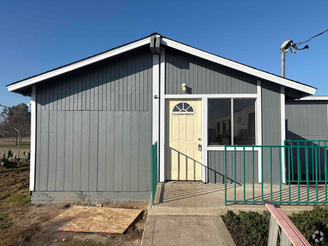 Building Photo - 12778 Hanford Armona Rd Rental