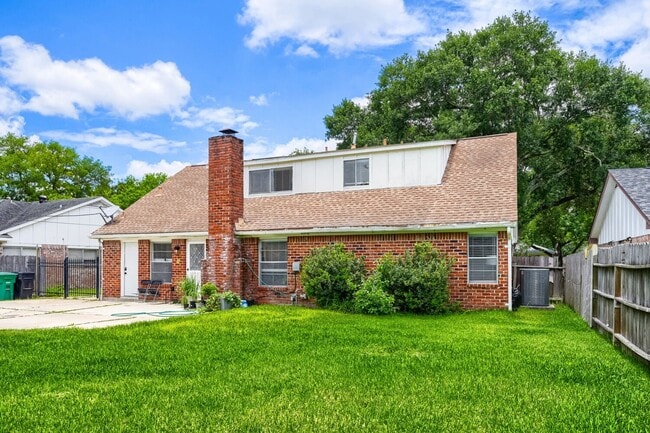 Photo - 8927 Langdon Ln