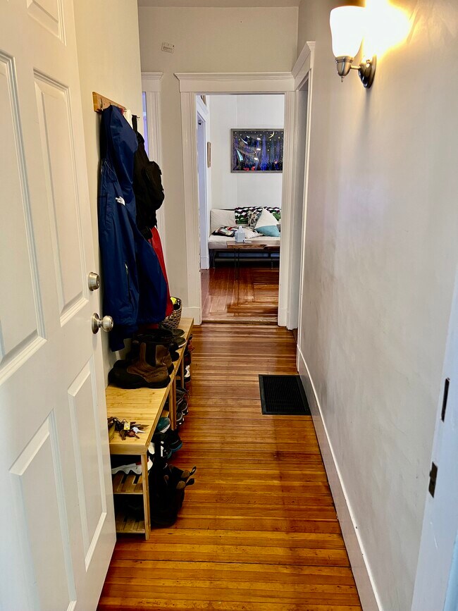 430 Main St Unidad # 1