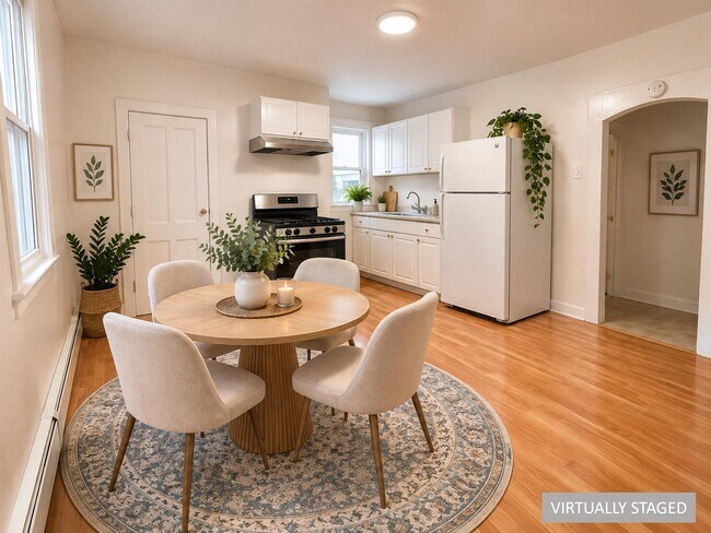 Photo - 92 Laidlaw Ave Unit 1