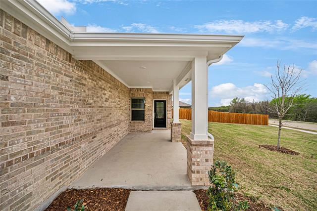 Photo - 417 Martell Rd