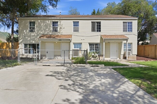 Building Photo - 2330 E Heritage Wy