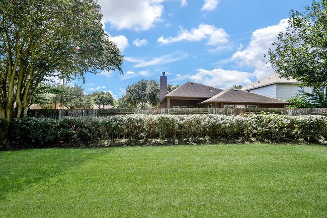 Photo - 6030 Wildbriar Ln