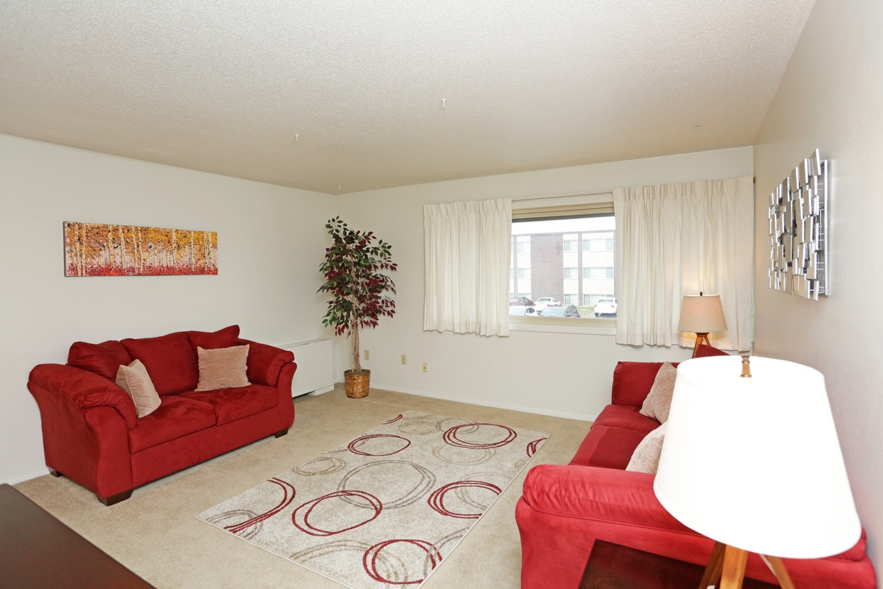 Photo - Seville Apts