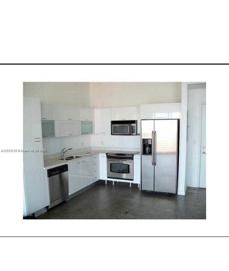 Photo - 234 NE 3rd St Unidad 1005