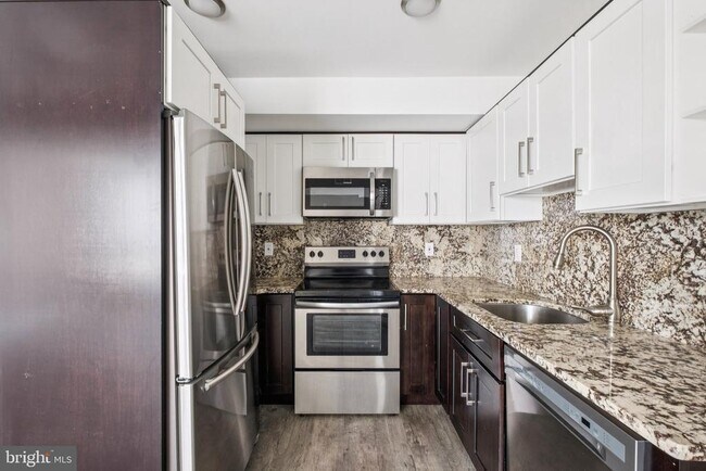 Photo - 1931 N Philip St