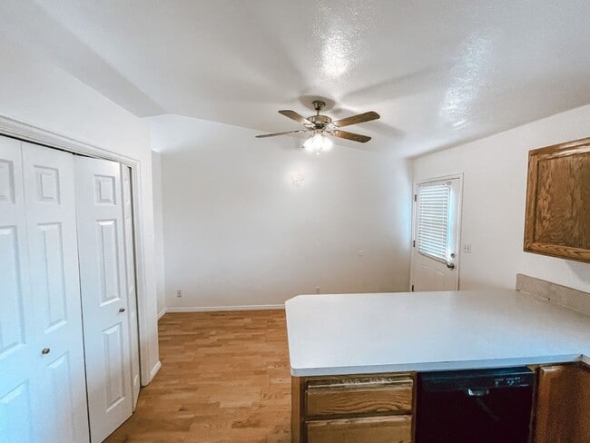 Photo - 493 W 300 S St