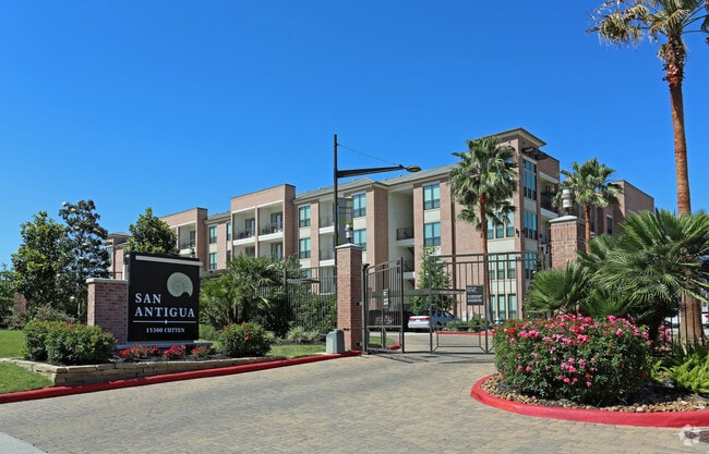San Antigua - San Antigua Apts