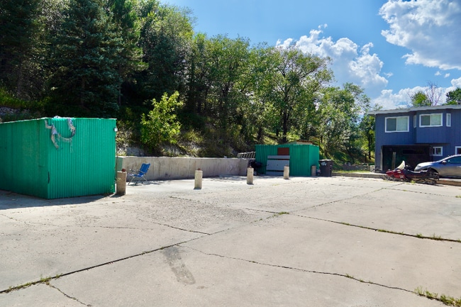 Photo - 47 Newport Cir