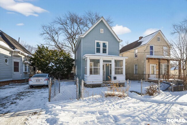 Photo - 920 S Matthew St