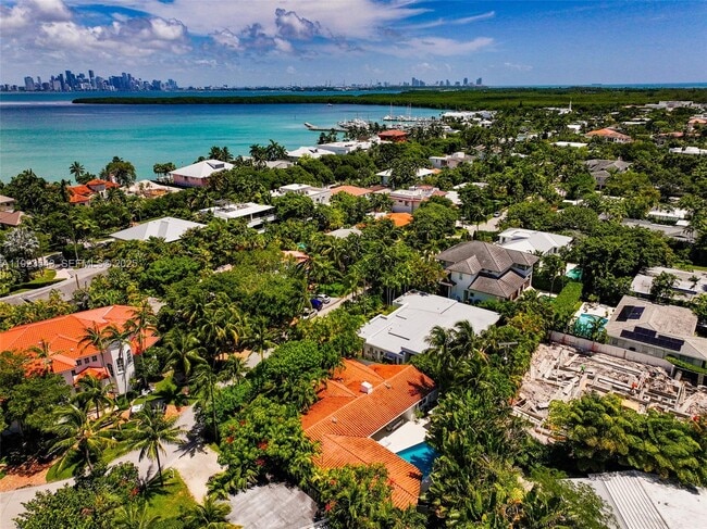 Photo - 375 Harbor Ct