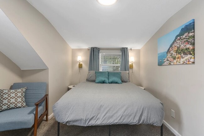 Photo - Hopkins Rental