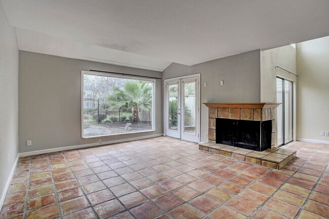 Photo - 217 Roy St Unidad 2