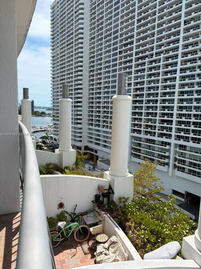 Photo - 1750 N Bayshore Dr Unit # 1216