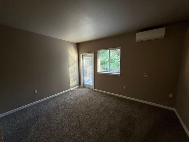 Photo - 4255 Hawthorne Ave NE Unit 211