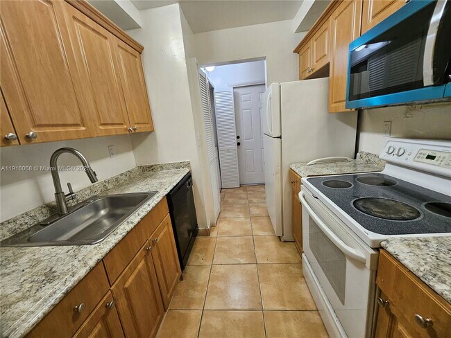 Photo - 11570 NW 42nd St