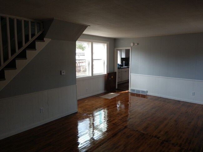 Photo - 1213 Irvine Ave NW