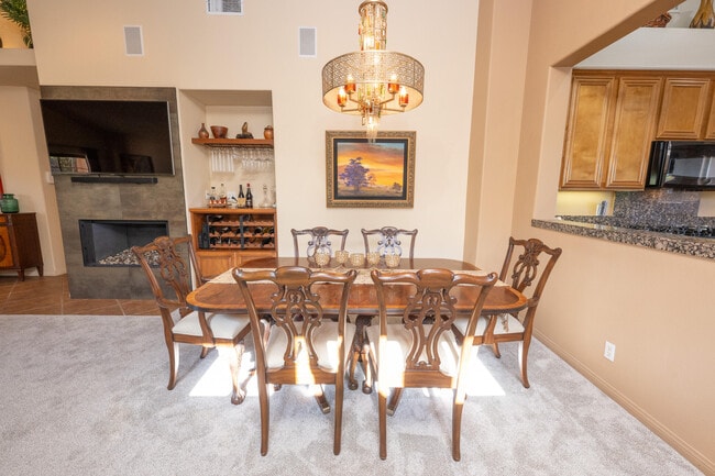 Photo - 45204 Banff Springs St