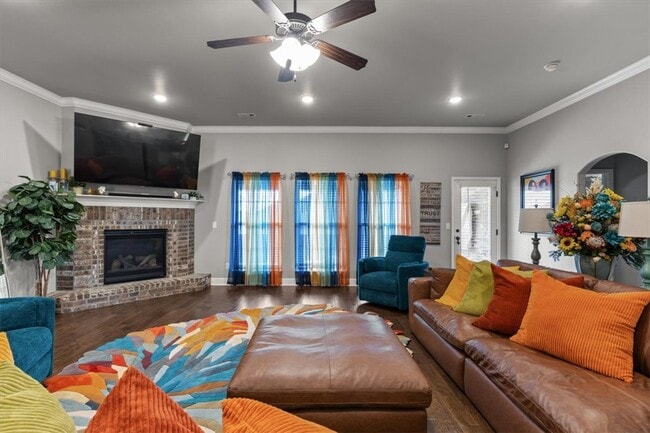 Photo - 731 Cortland St