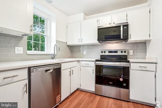Building Photo - 4814 30th St S Unit C1 Rental