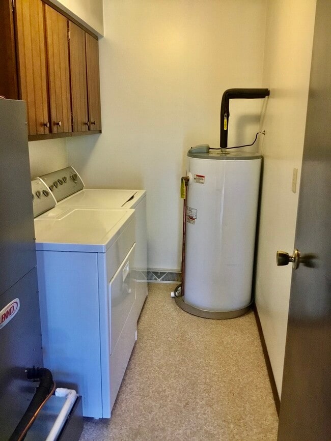 Photo - 6360 Princess Dr Unit Duplex for rent