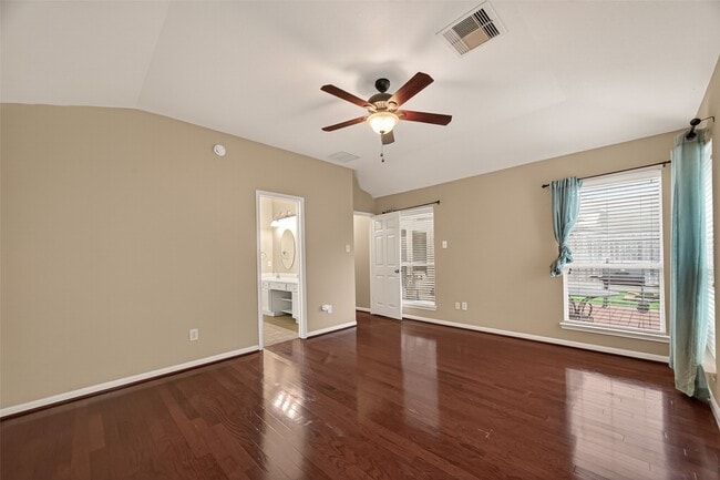Photo - 6922 Summer Bridge Ln