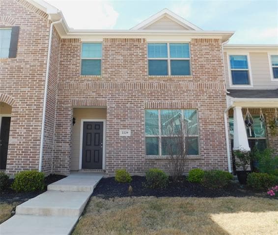 Building Photo - 2229 Davenport Dr