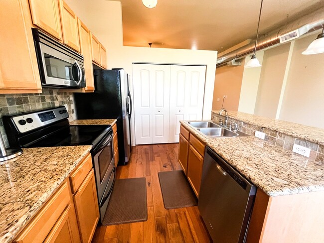 Photo - Fantastic Studio Condo in Old Town