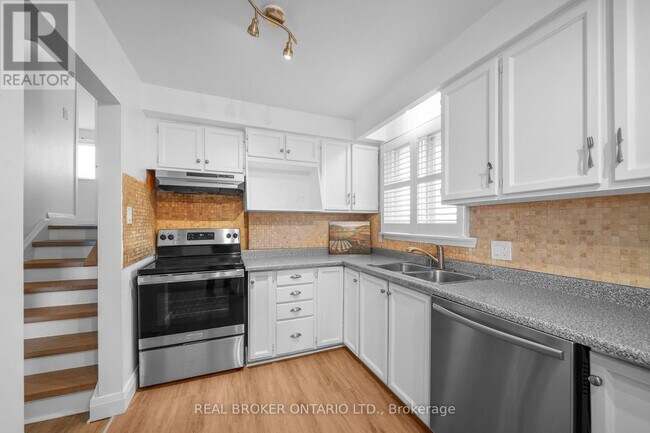 Photo - 2518 Harman Ct