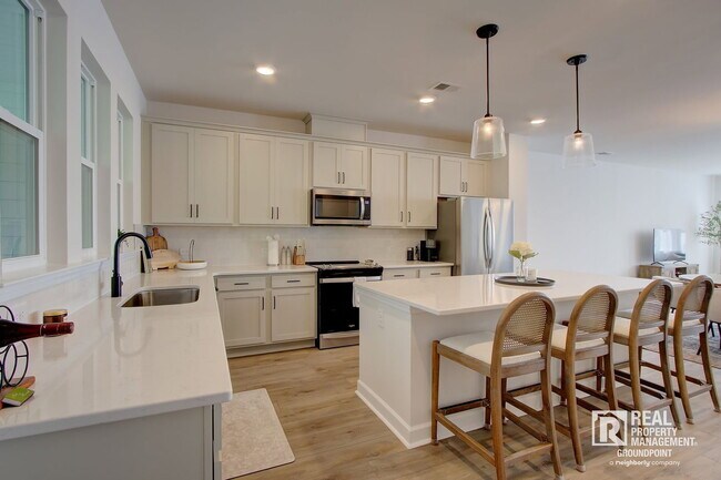 Photo - 5208 New Palm Ct