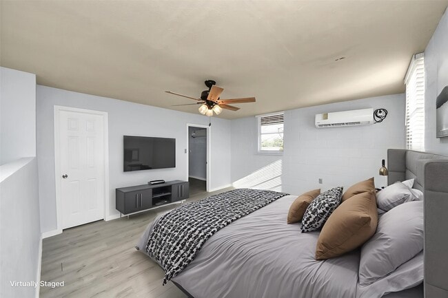 Photo - 6701 Irvington Blvd