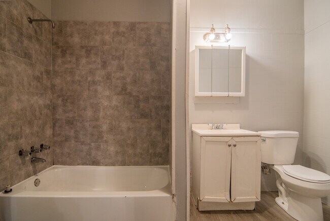 Photo - 7839 S Kingston Ave