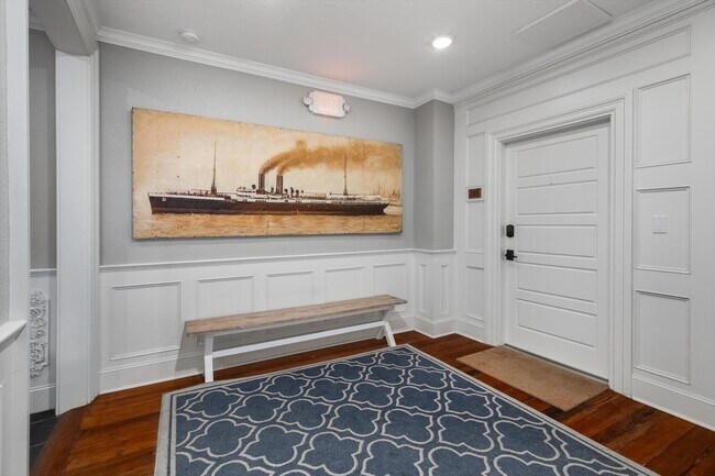 Photo - 405 24th St Unit 201