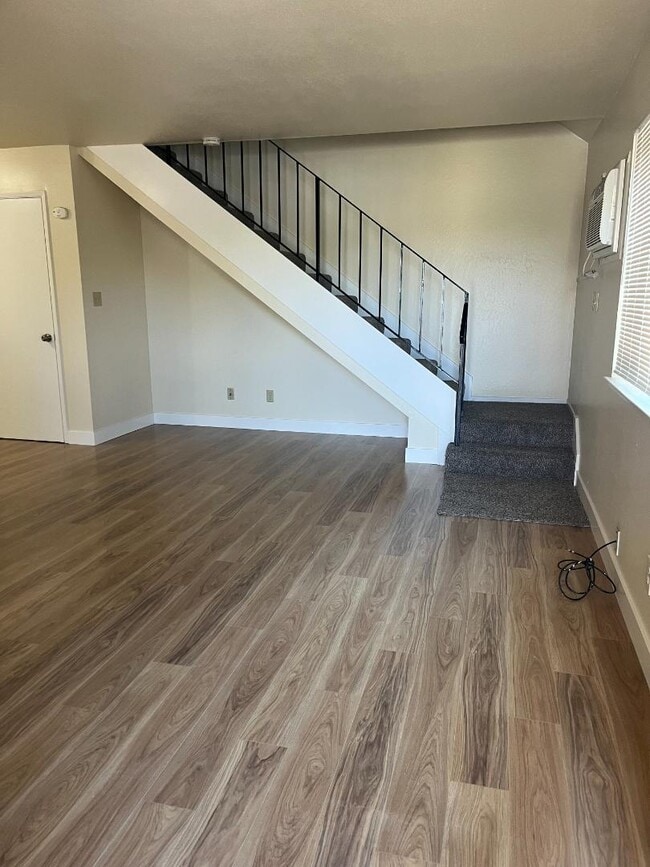 Photo - 1281 Juniper Dr