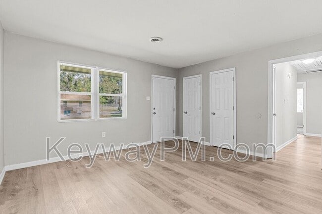 Photo - 3630 Columbine Dr