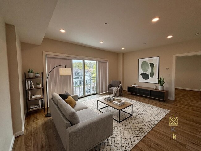 Building Photo - 458 Washington St