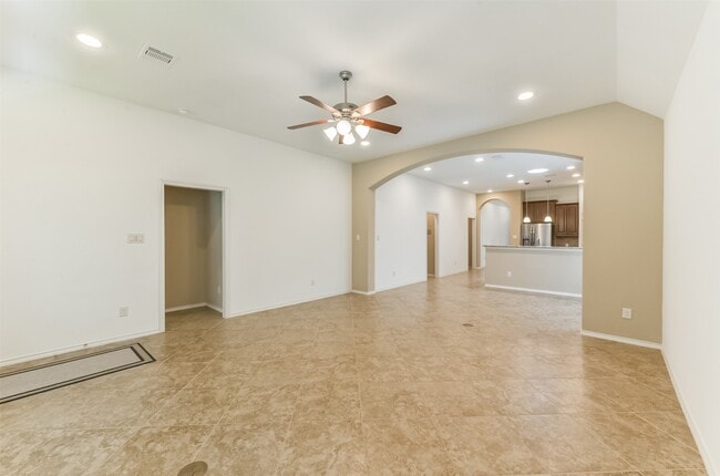 Photo - 248 Clementine Ct