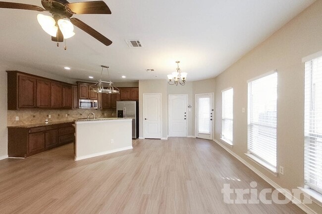 Photo - 4245 Indian Run Dr