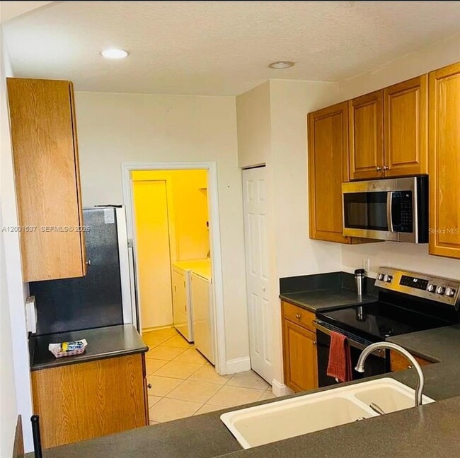 Photo - 151 Coconut Key Ln