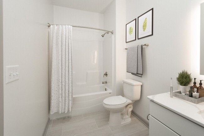 Photo - The Waterford At Rocketts Landing