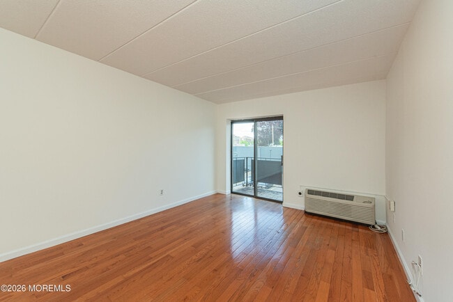 Photo - 5 Linden St Unit 3J