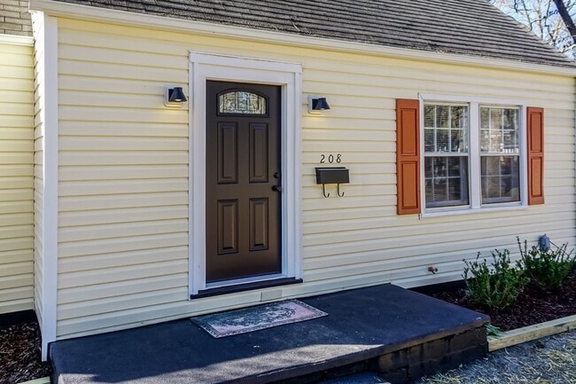 Photo - Amazingly large 2 bedroom home with fenced yard!