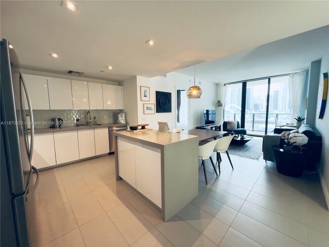 Building Photo - 1600 NE 1st Ave Unit 1407 Rental