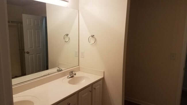 Photo - Prime Location Townhouse