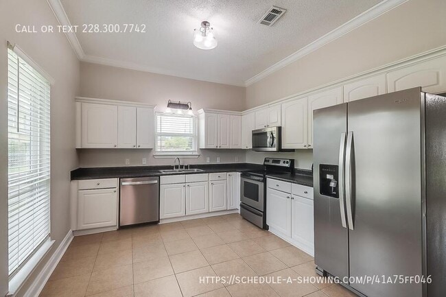 Building Photo - 410 Old Spanish Trail Unit A