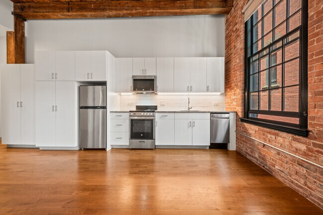 Photo - 100 Allyn St