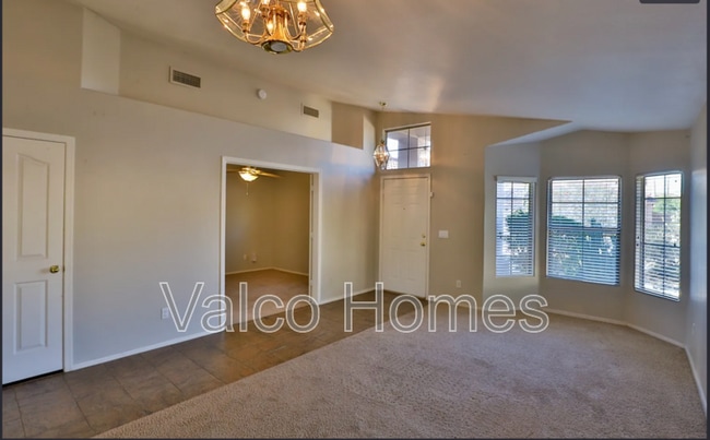 Photo - 6401 W Tether Trail